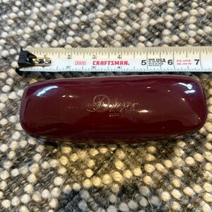 Burgundy “Diva” Sunglasses holder